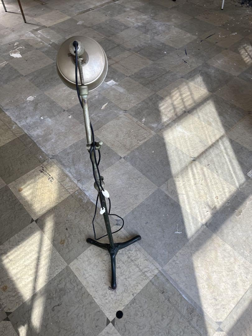 アンティーク工業用フロアライトブルックリン Amazon.co.jp: アンティーク工業用フロアライトブルックリン