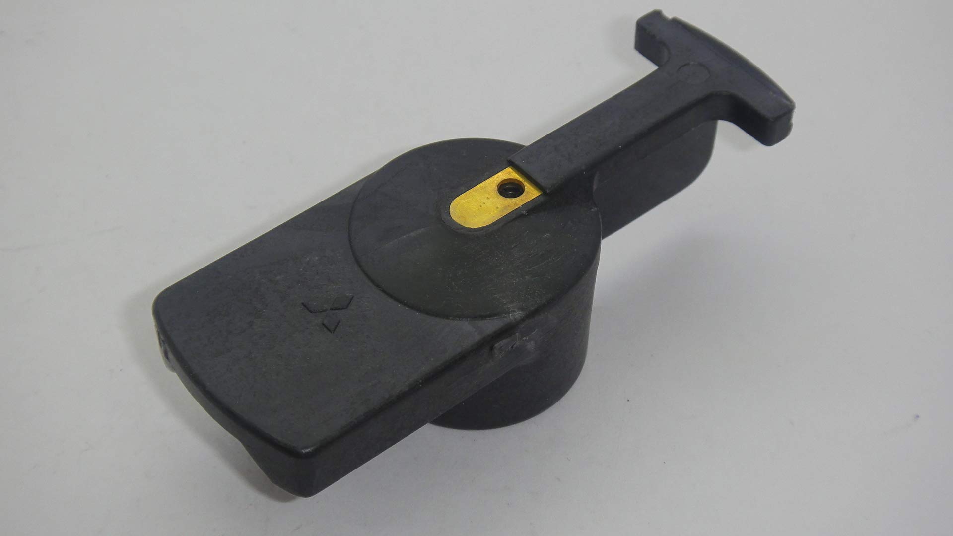 Amazon.com: Genuine Chrysler MD611757 Distributor Rotor : Automotive