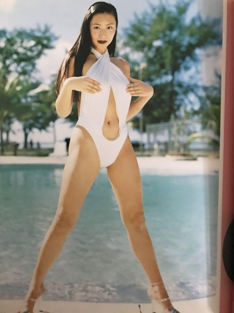 Amazon.co.jp: Love 松田千奈写真集 : おもちゃ