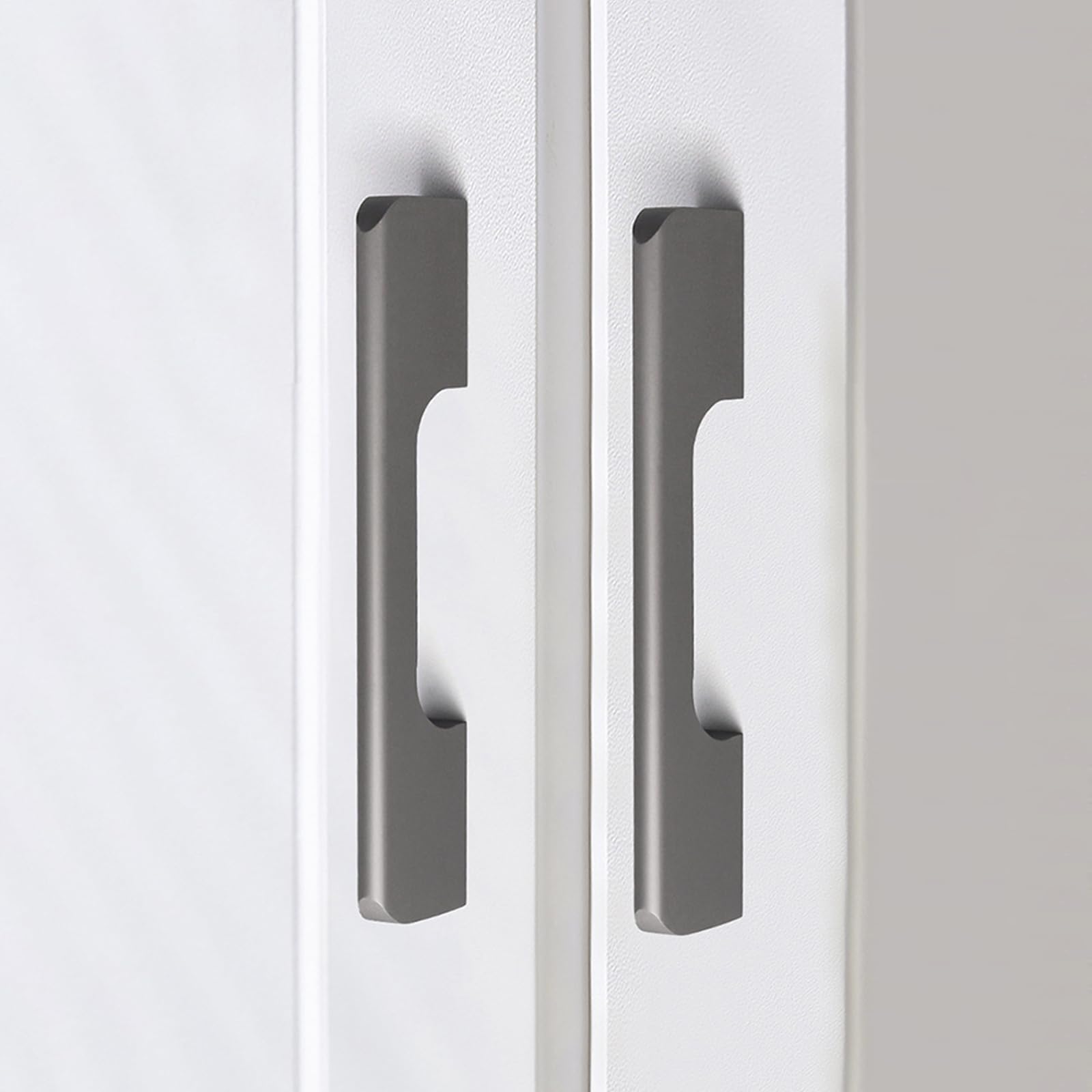 Griffe für Schränke Grau Lang,2 Griffe Küche Modern Massive Aluminium | Eloxierte Oberfläche Bügelgriff Lochzentren: 96 - 1160 mm Schubladengriff für Kleiderschrank Schublade Küche 960mm/37.8in