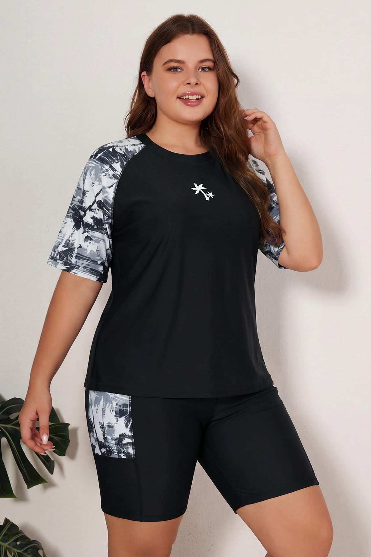 SHEKINI Großgröße Damen Rash Guard Set Badeshirt mit Badeshorts Schnelltrocknend Schwimmshirt für Surfen Sonnenschutz Badeanzug