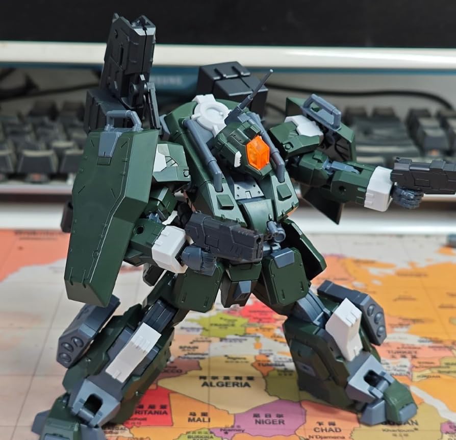 Amazon | 酋長大陸 1/144 轟魔 機甲 プラモデル 組立式キット グリーン