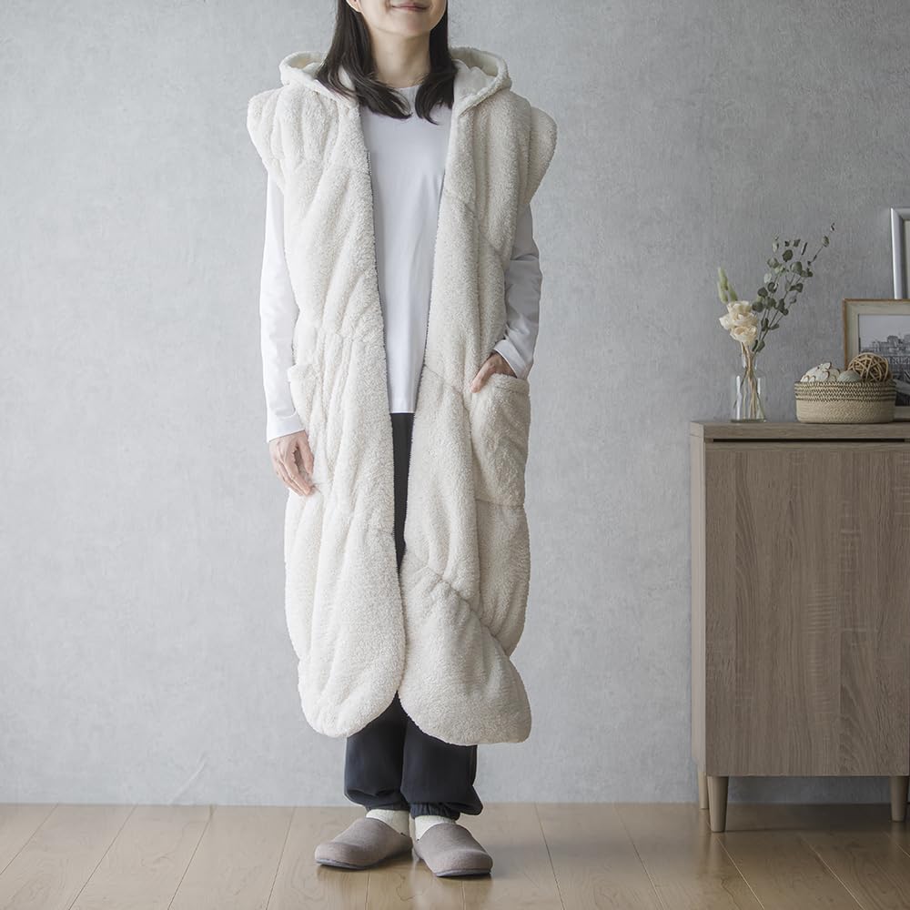 Amazon.co.jp: カインズ(CAINZ) 羽織れるあったかロールクッション BIG