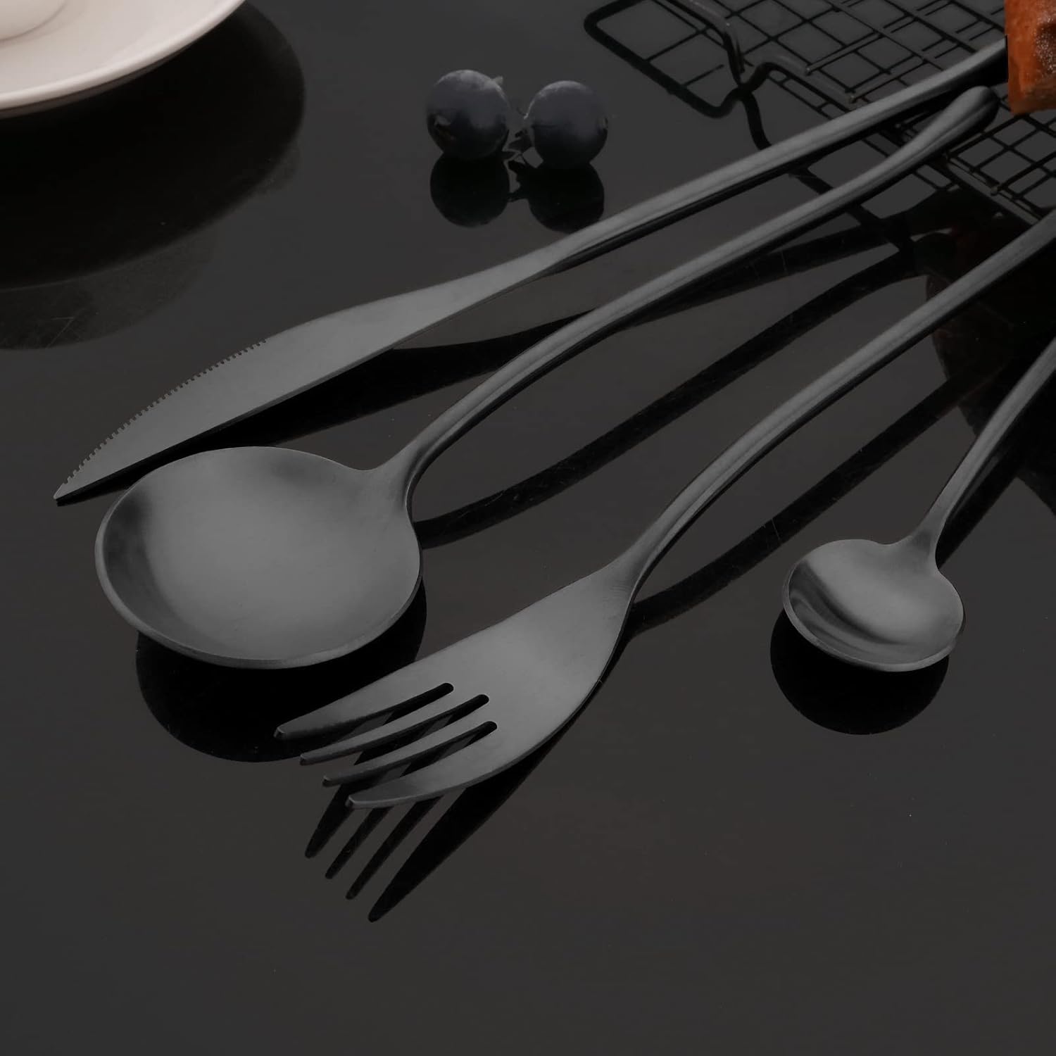 JASHII 304 Stainless Steel Silverware Set, Matte Black Flatware Set with Round Handle, Service for 6, Satin Finish, Dishwasher Safe for Home Restaurant