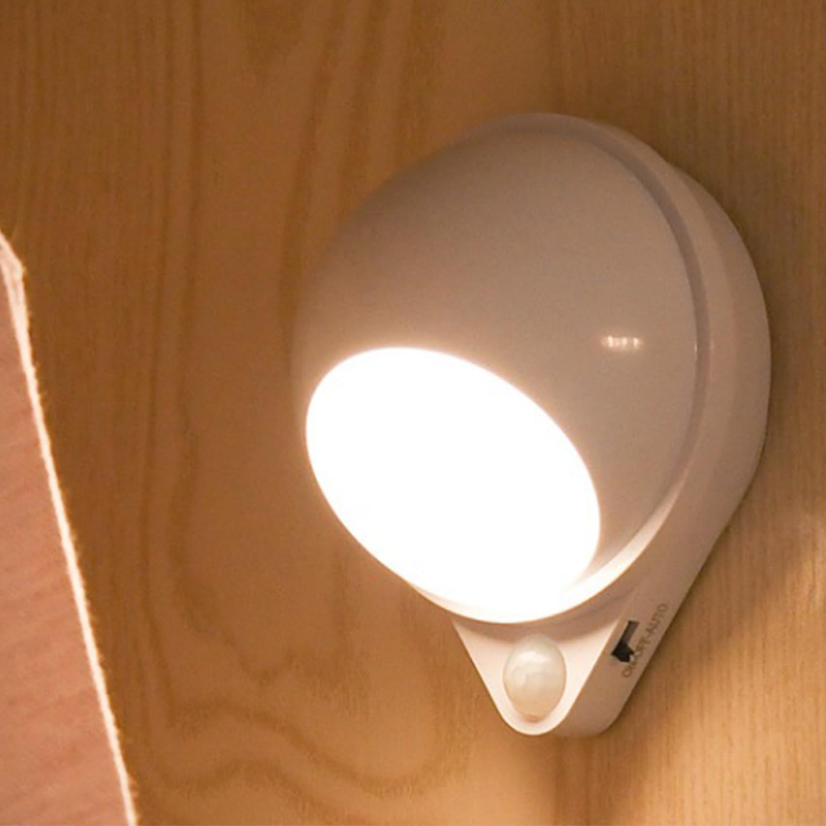 LED Night Light, Motion Sensor Night Light for Kids Baby Adults, 0.8W 3200K Warm Light,Magnetic Motion Activated Night Light for Bedroom Bathroom, Non-Dim (1 Pack)