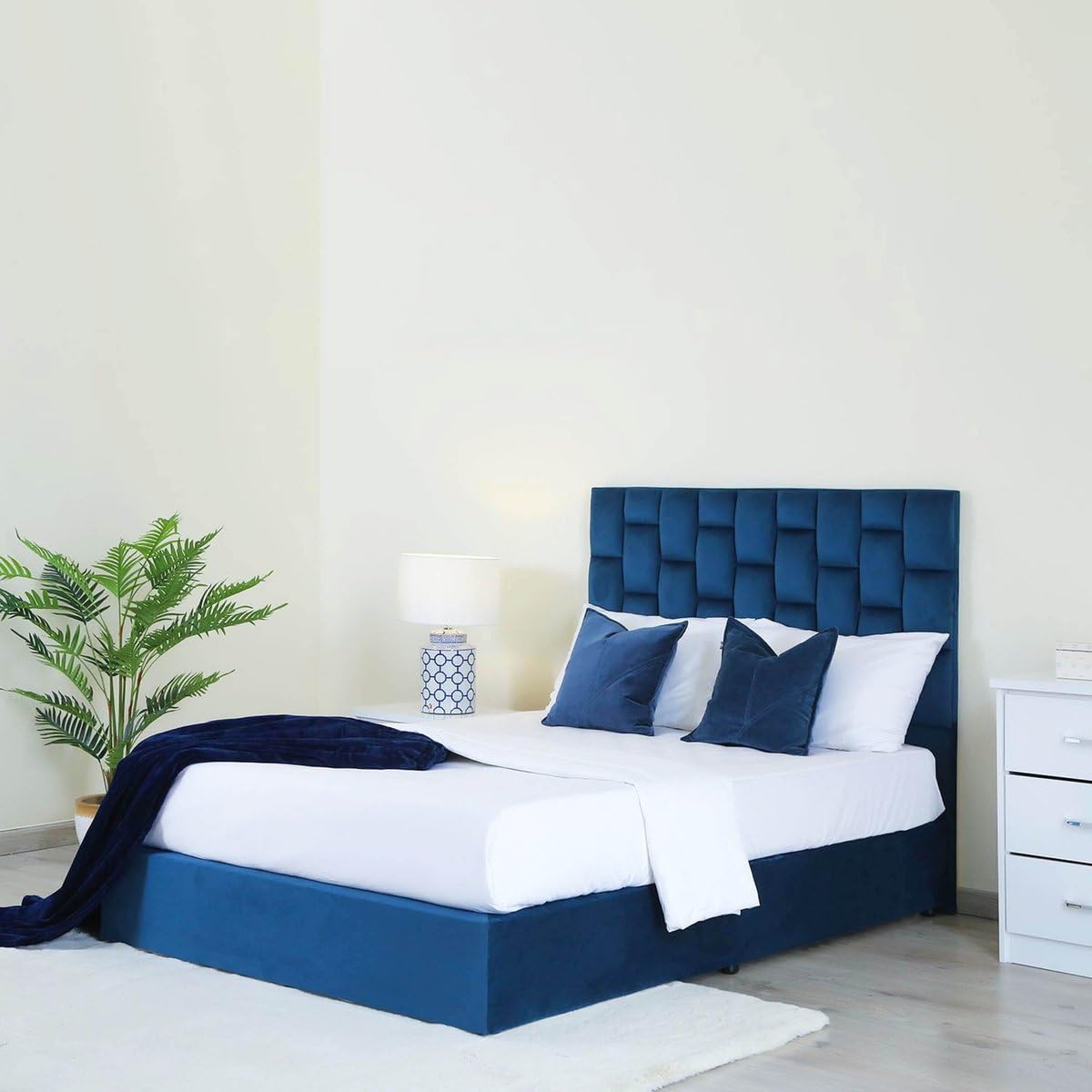 Karnak Estorn Upholstered Velvet Bed Frame Bedroom Furniture Strong And Sturdy Modern Design Wooden Bed | Quiet & Comfortable Bed (Eu - Single 90x200cm, Blue)