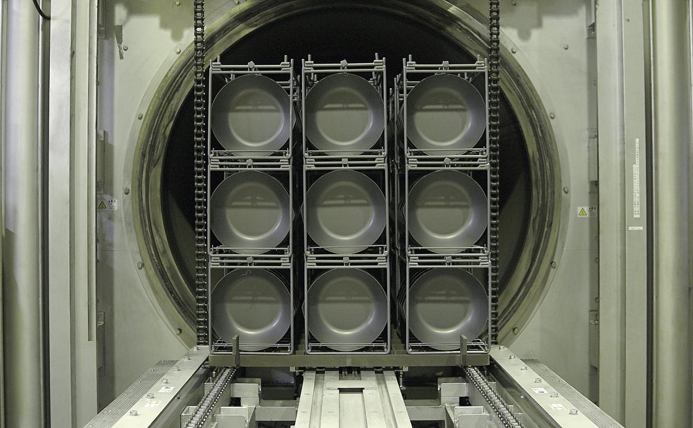 Amazon｜よこやま 燕人の匠 「桜吟」 窒化加工 フライパン 26cm