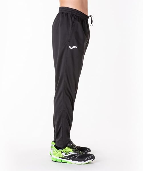 Visita la tienda de Joma Joma - Pantalón Deportivo Hombre, 6XS - 3XL - Ideal para Entrenamiento, Bajos y Bolsillos con Cremallera - Ajuste de Cintura Elástica con Cordón - Staff in use