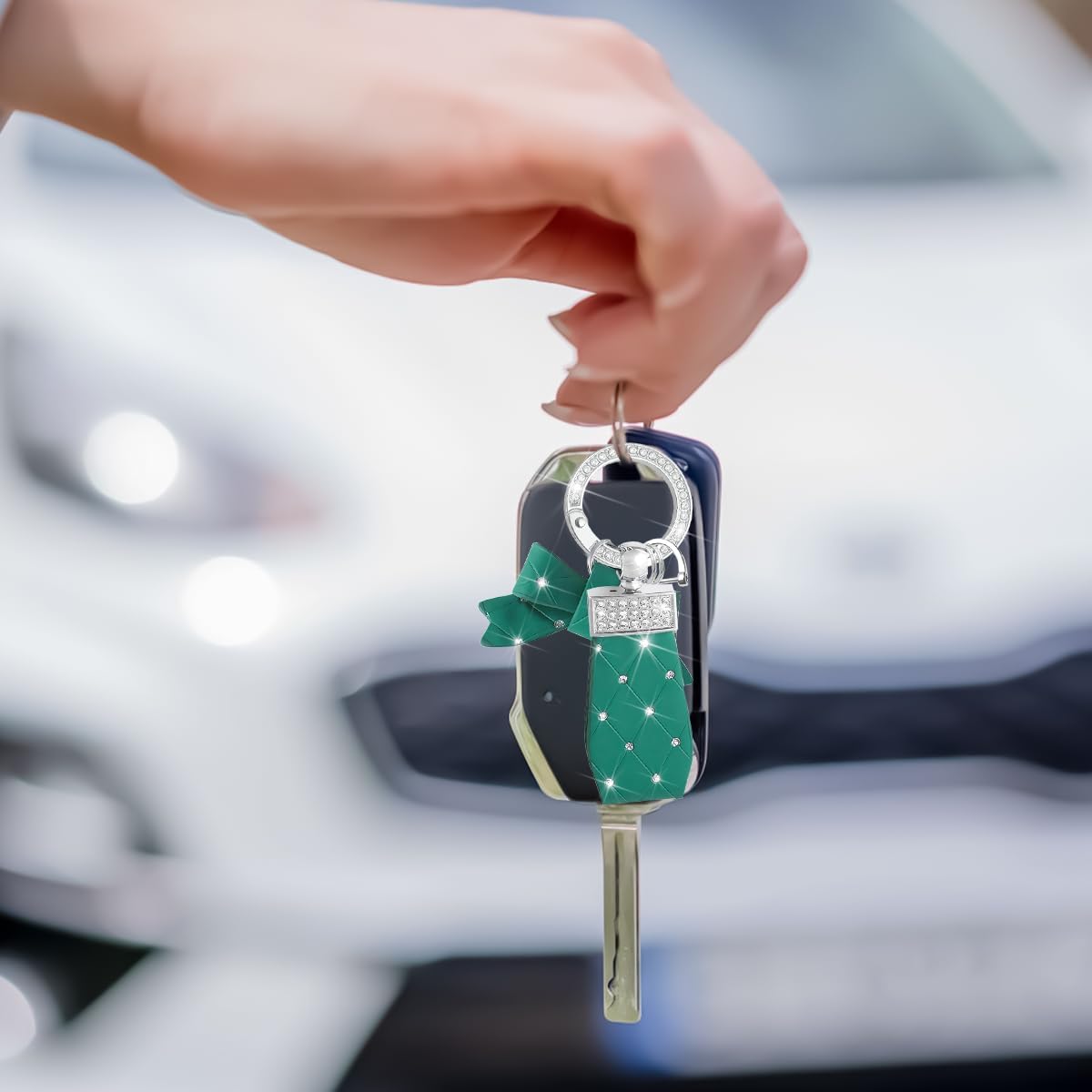 Car Keychain, Cute Bow Stylish Vehicle Key Ring Holder with D-Ring, Automotive Decoration Key Fob, Universal Fit (Green) image 3