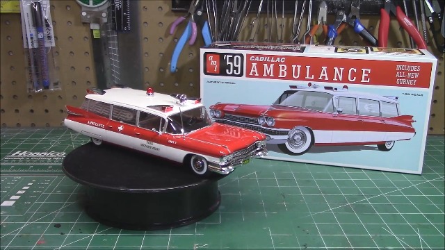 Kit Modelo Ambulancia Cadillac 1959 Escala 1:25 miniatura 7