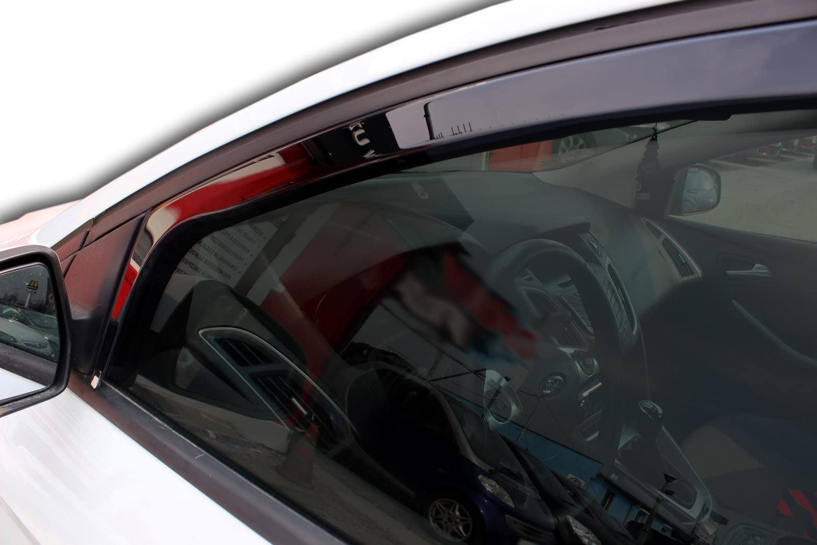 J&J AUTOMOTIVE Windabweiser passend für Ford Focus 3 4/5-Türer 2011-2018 4tlg, Heko Regenabweiser Vorne Hinten Getönt Dunkel Passform