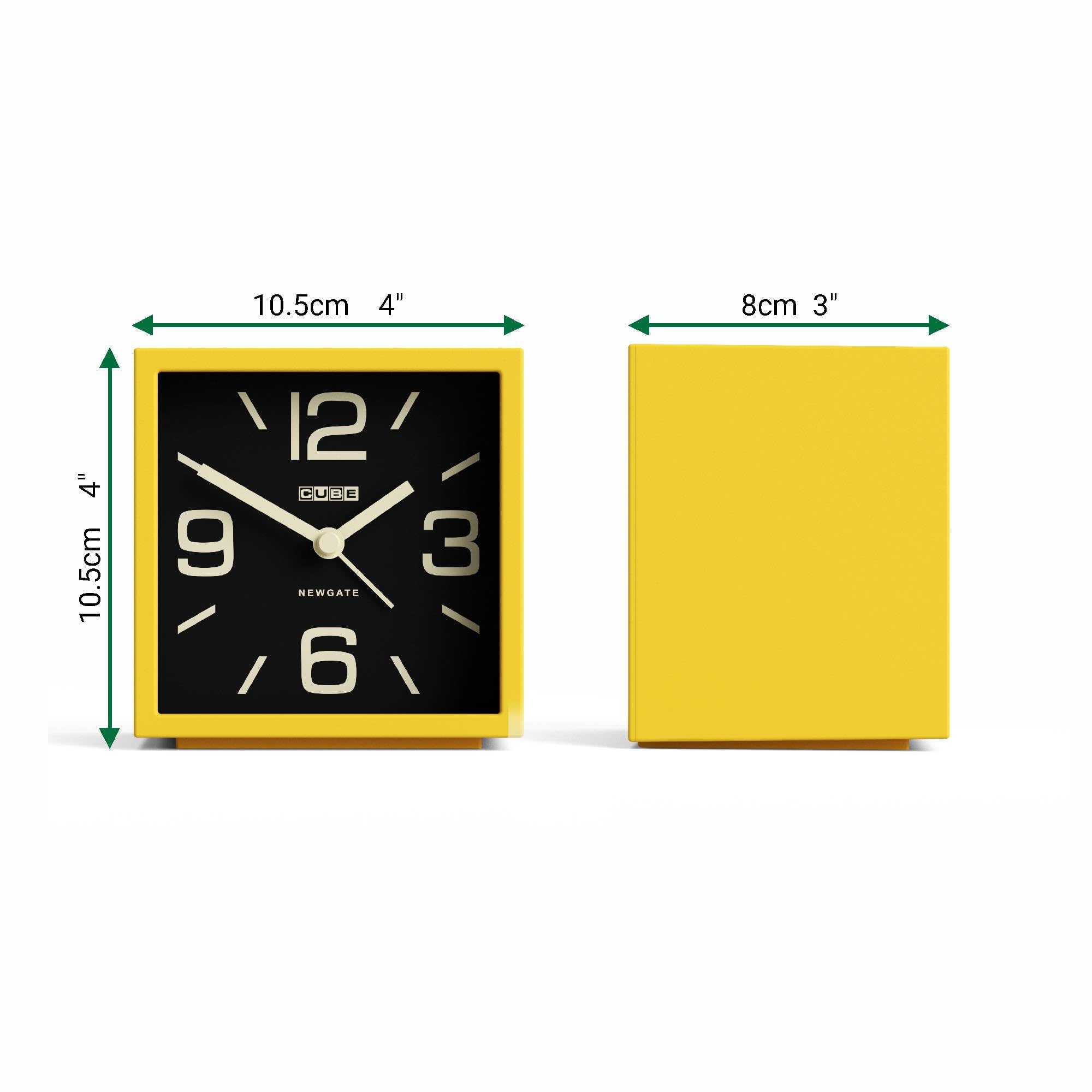 Newgate® Cube sveglia | Allarme retrò a forma di cubo a design | Giallo agrumato | Ideale per comodino, scrivania, mensola e camino | Accessorio retrò da letto e ufficio di metà secolo