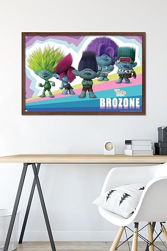 Miniatura 6 de Trends International Trolls Band Together - Póster de pared de brozone, 22.37 x 34.00 pulgadas, versión enmarcada de caoba