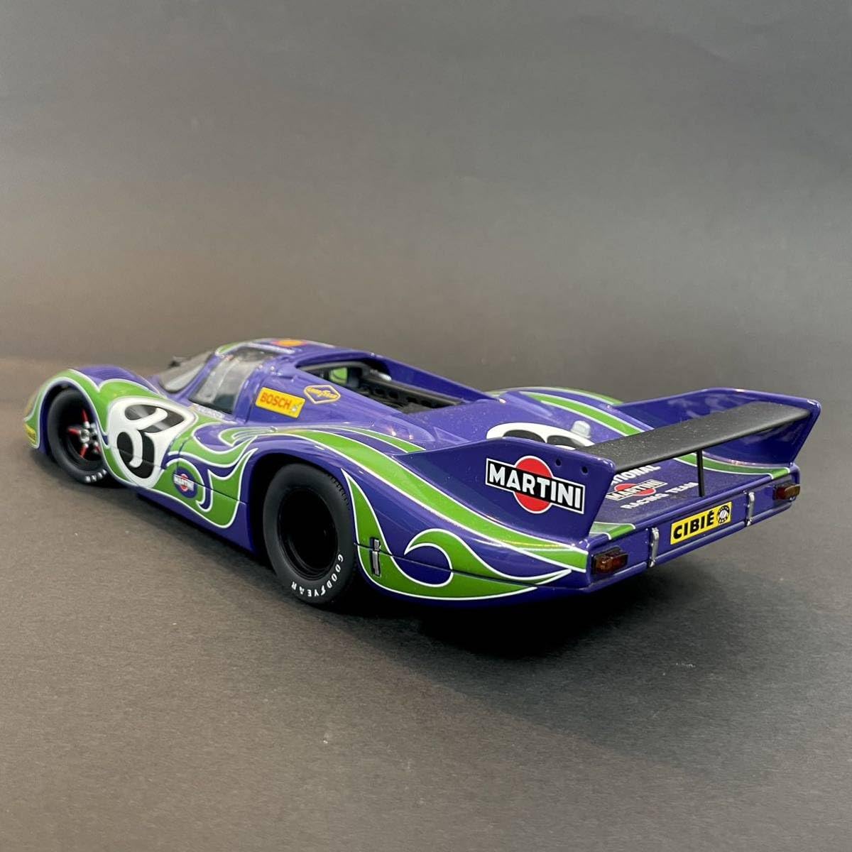 AUTOart 製 ポルシェ９１７ロングテール　１９７１ 1/18 　中古品 AUTOart 製 ポルシェ917ロングテール 1971 1/18 中古品