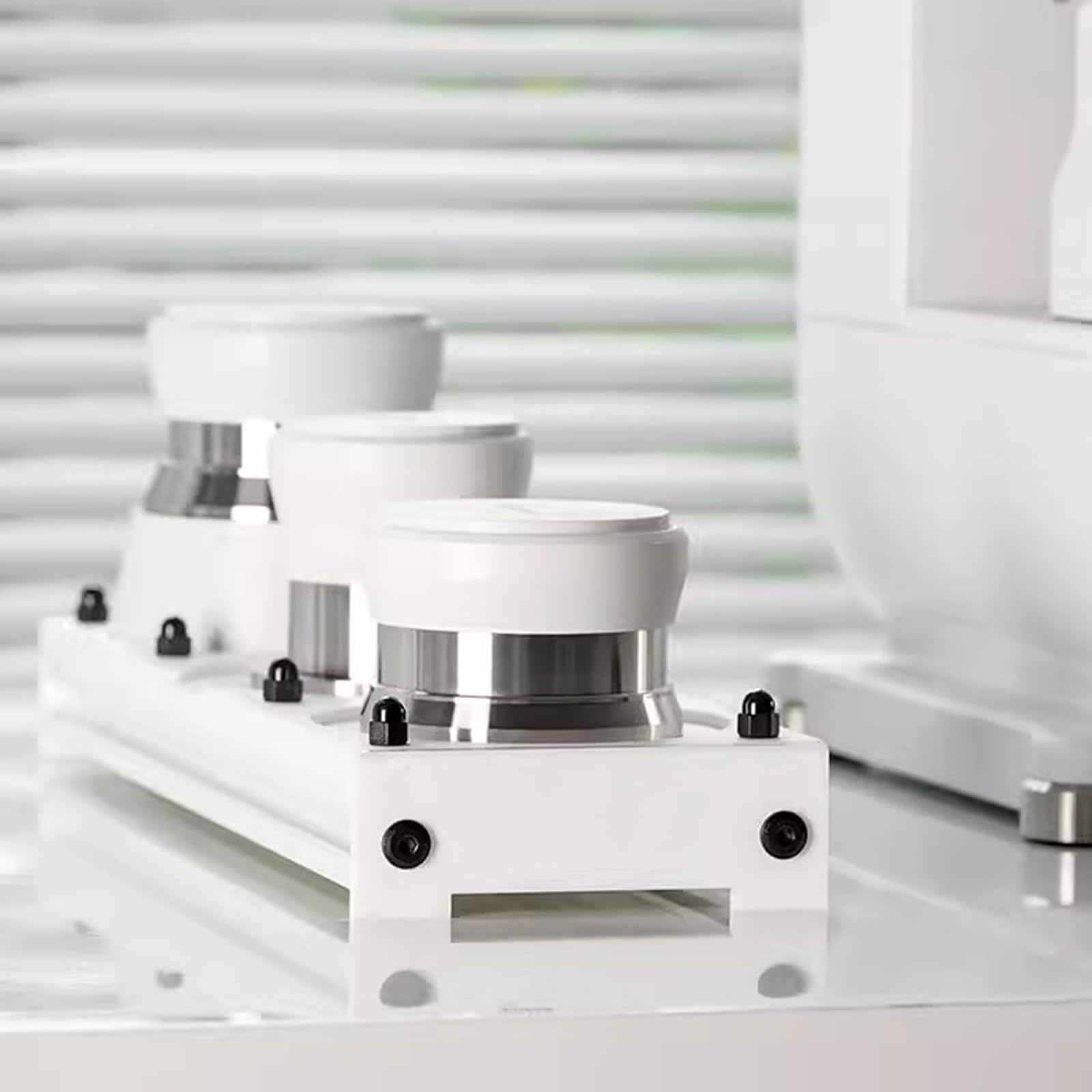 Set di accessori per caffè espresso, 58 mm in acciaio inox con design a molla, strumento WDT e distributore di caffè per portafiltro