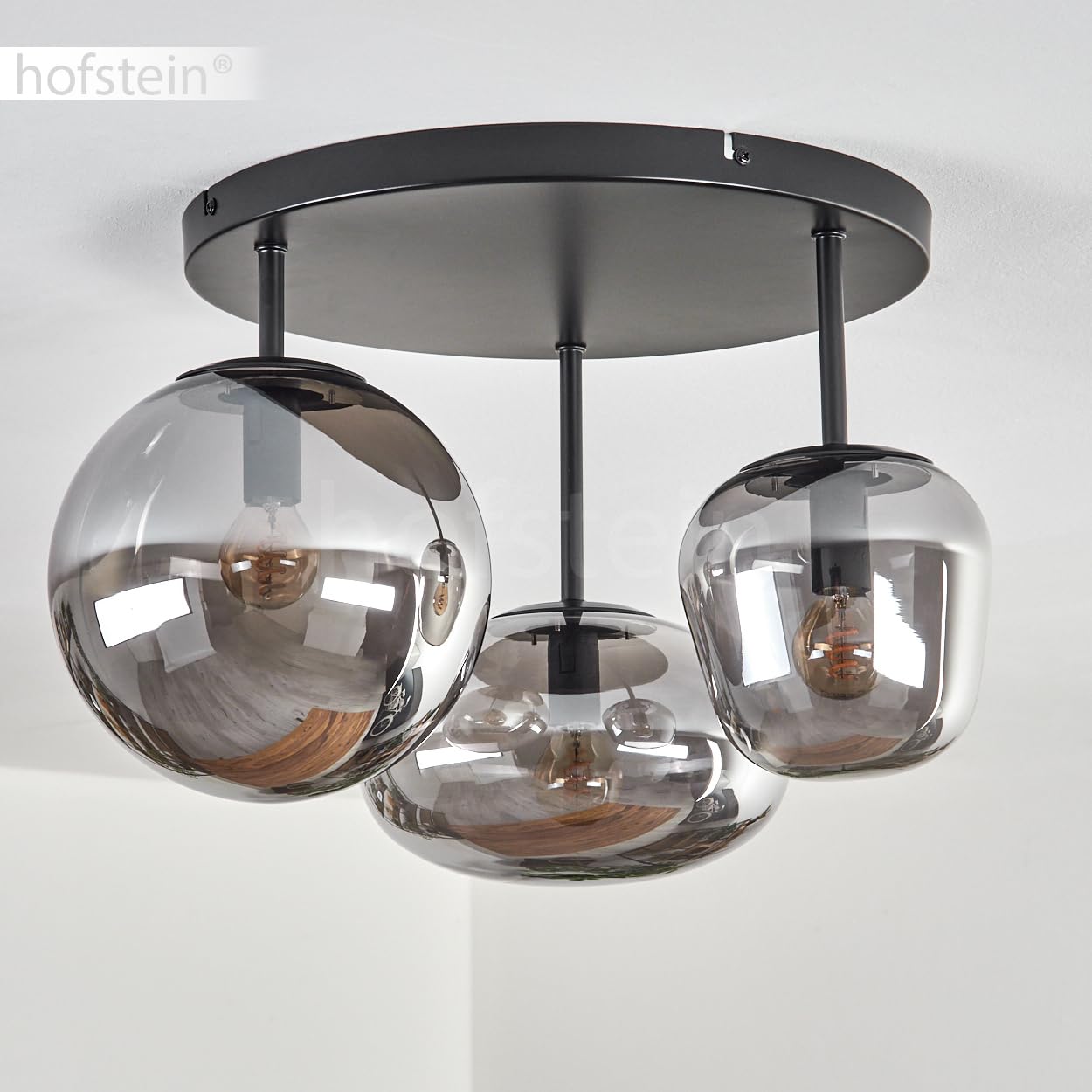 Deckenleuchte Zernez, Deckenlampe aus Metall/Glas in Schwarz/Rauchfarben, Leuchte im modernen Industrial-Design mit Schirmen aus Glas (Ø 19,5 cm; 22 cm; 14 cm), 3 x E14, ohne Leuchtmittel