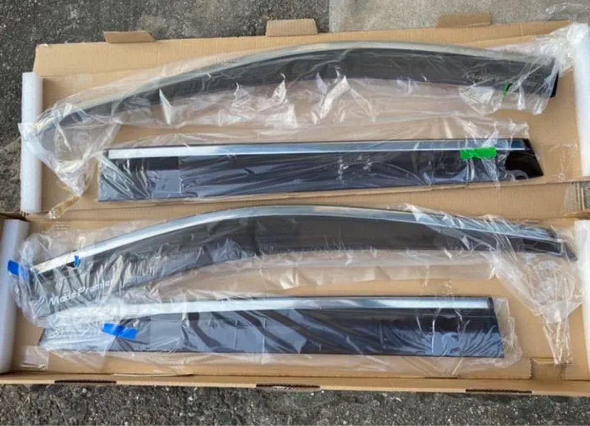 Amazon.co.jp: レア 品 純正 エクストレイル モードプレミアバイザー 