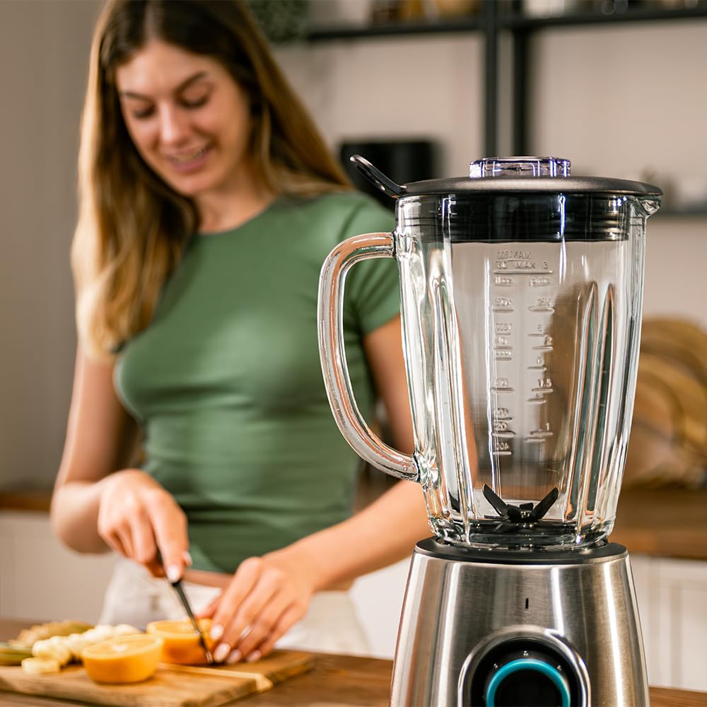 Cecotec Frullatore a Bicchiere Power Black Titanium 2000MAX Inox Pro. 1800W, 27800RPM, 8 Lame Titanio Nero, Caraffa Vetro 1.8L, 2 Velocità, Pulse, Tritaghiaccio, Lavastoviglie, Filtro Frullato