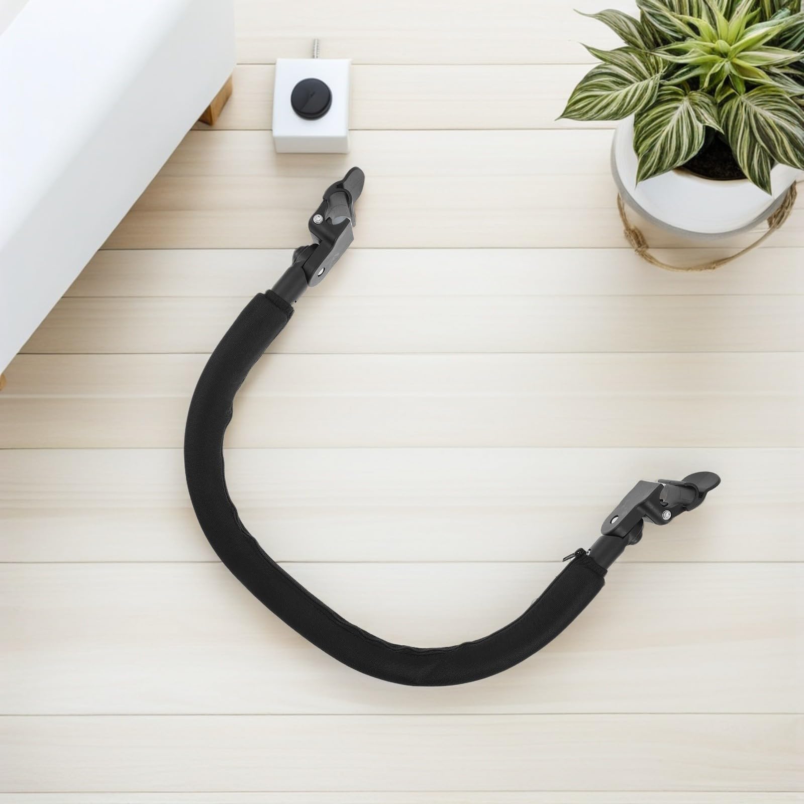 Beavorty Barra de Seguridad para Cochecito de Ñiño, Reposabrazos Ajustable, Instalación Segura, Tela Oxford E Hierro, Negro, 43x35x3,4cm, para Pushchair y Pram, Viajes y Compras