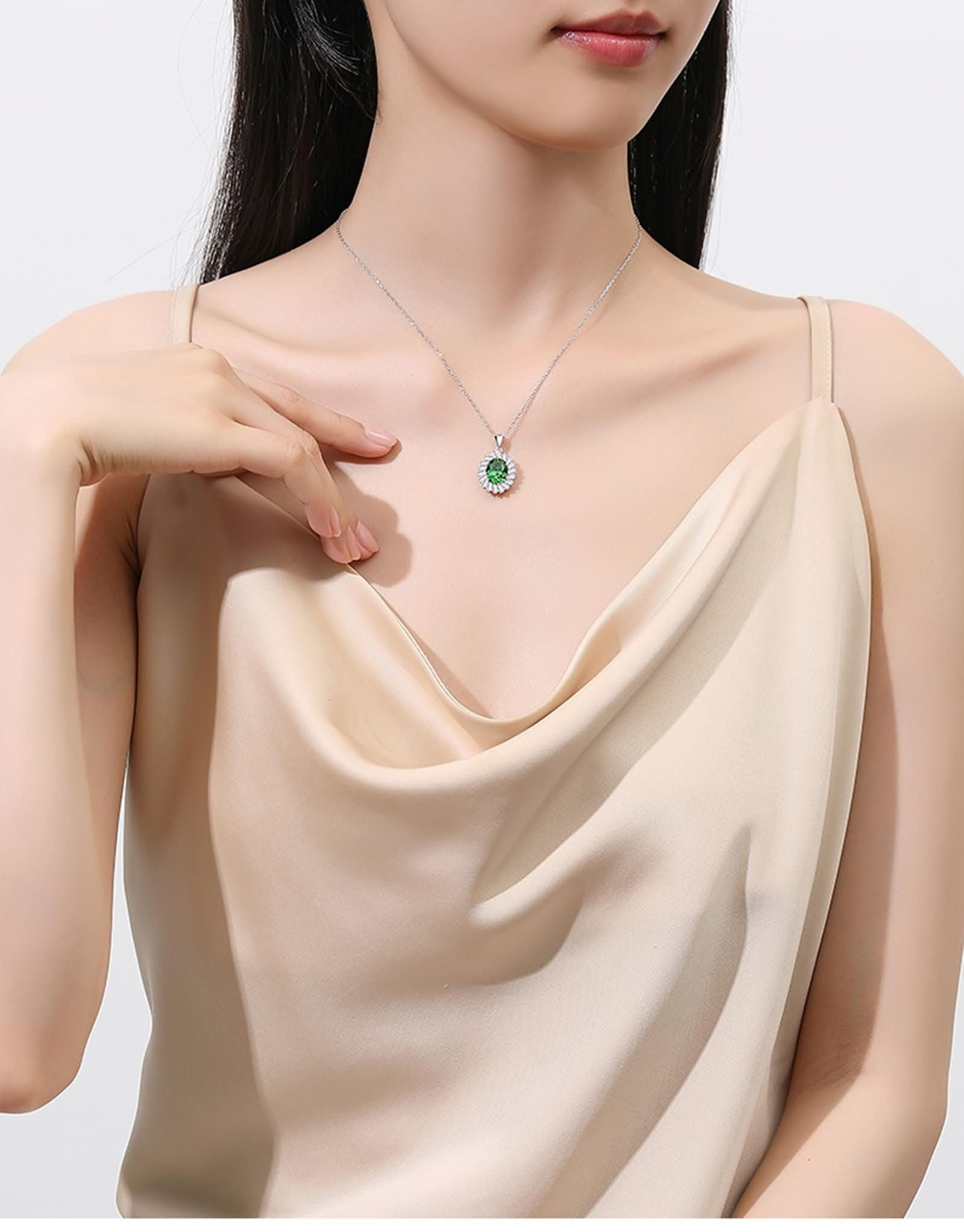 Collar de oro blanco de 9 kt/14 kt/18 quilates con colgante, 4 puntas ovaladas con esmeralda creada de 3 quilates y moissanita, collar para mujer, color verde plateado