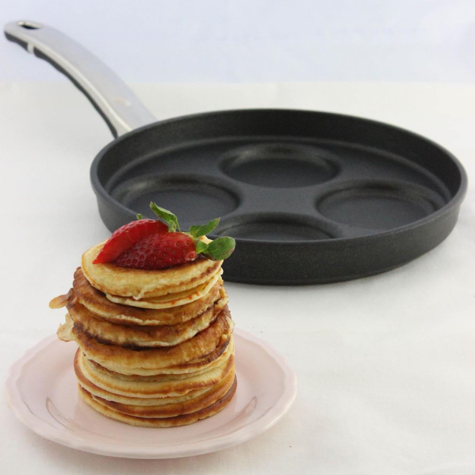 BAF Eierpfanne Induktion 26 cm mit Glasdeckel - Pancake Pfanne mit 4 runden Formen je Ø 8 cm - Aluminiumguss antihaftbeschichtet - für alle Herdarten - Made in Germany