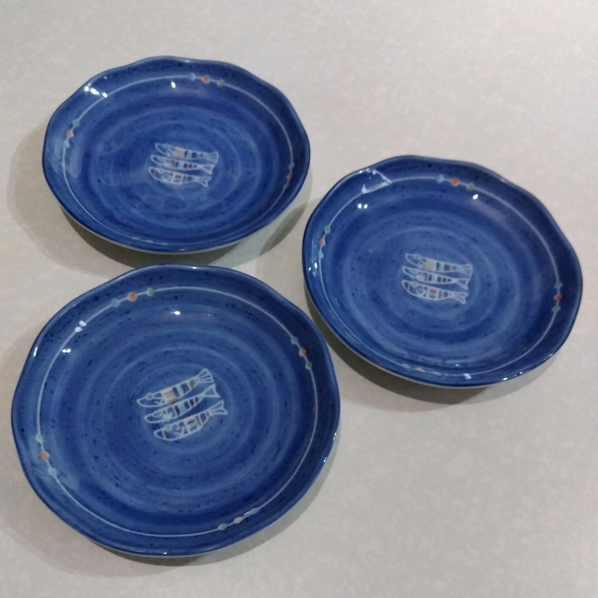 魚型　陶磁器　大皿　裏に印と柄あり 楽天市場】魚器 トットキ 深皿 2色展開 | 深皿 22cm 魚 さかな