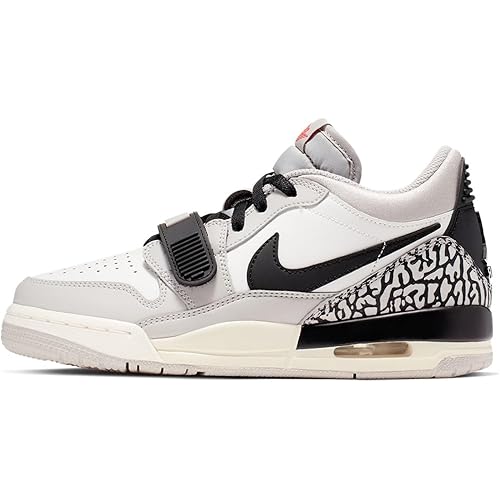 NIKE Men's Sneakers Fitness Shoes, 5.5 AU