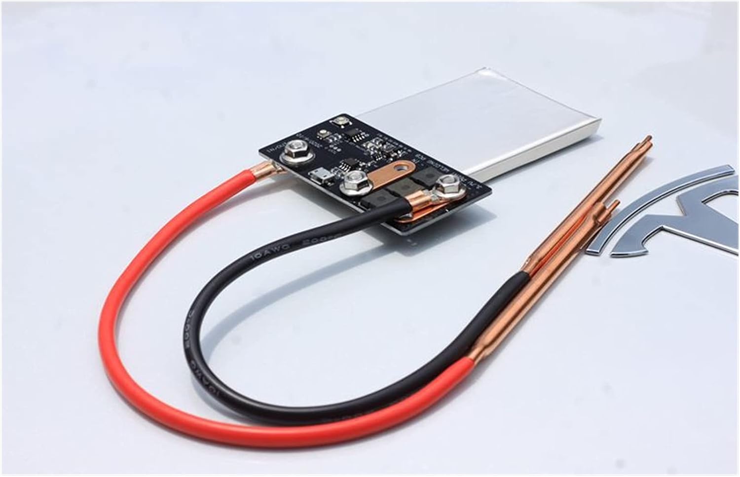 PRMAL Máquina cortadora de Plasma Soldadora de planchas de batería de Litio portátil con Ajuste de batería de Mano pequeña DIY Juego Completo de Accesorios Poderosa Capacidad de Corte