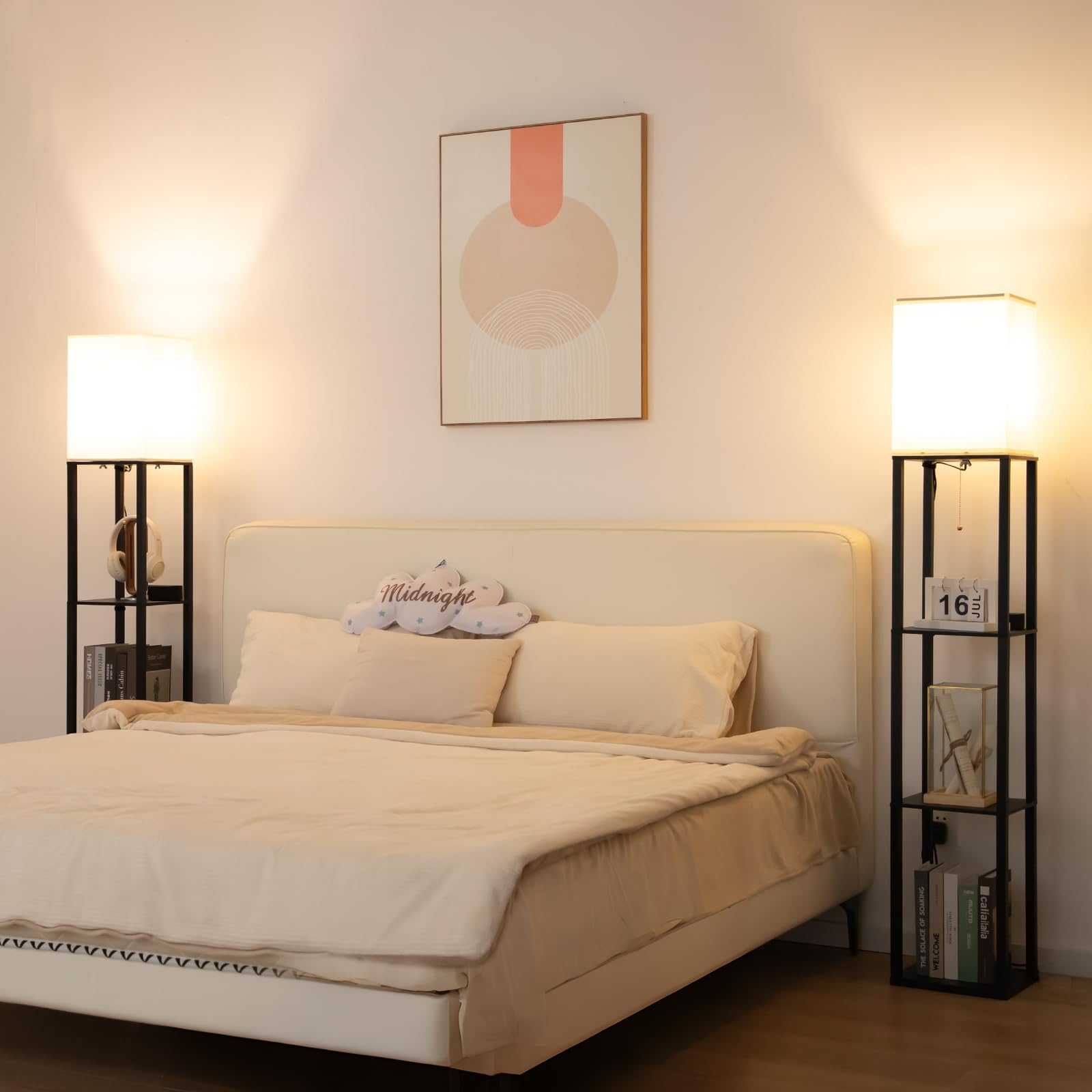 YU YUSING Lampada da Terra con Tavolo 3 Ripiani, Lampada da Pavimento in Legno con Scaffale, Presa E26, Paralume in Tessuto Bianco per Soggiorno Camera da Letto Ufficio, 30 x 40 x
