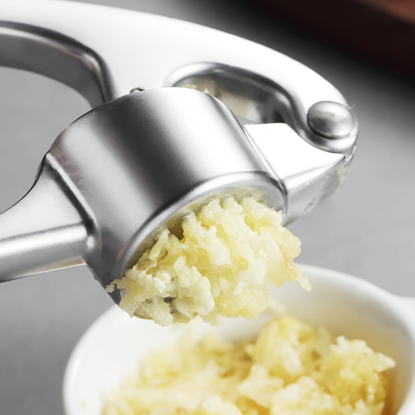 Presse-ail En Métal 3 En 1 - Avec éplucheur Et Brosse - 38 Trous Pour Une Purée Fine - Poignées Antidérapantes - 5