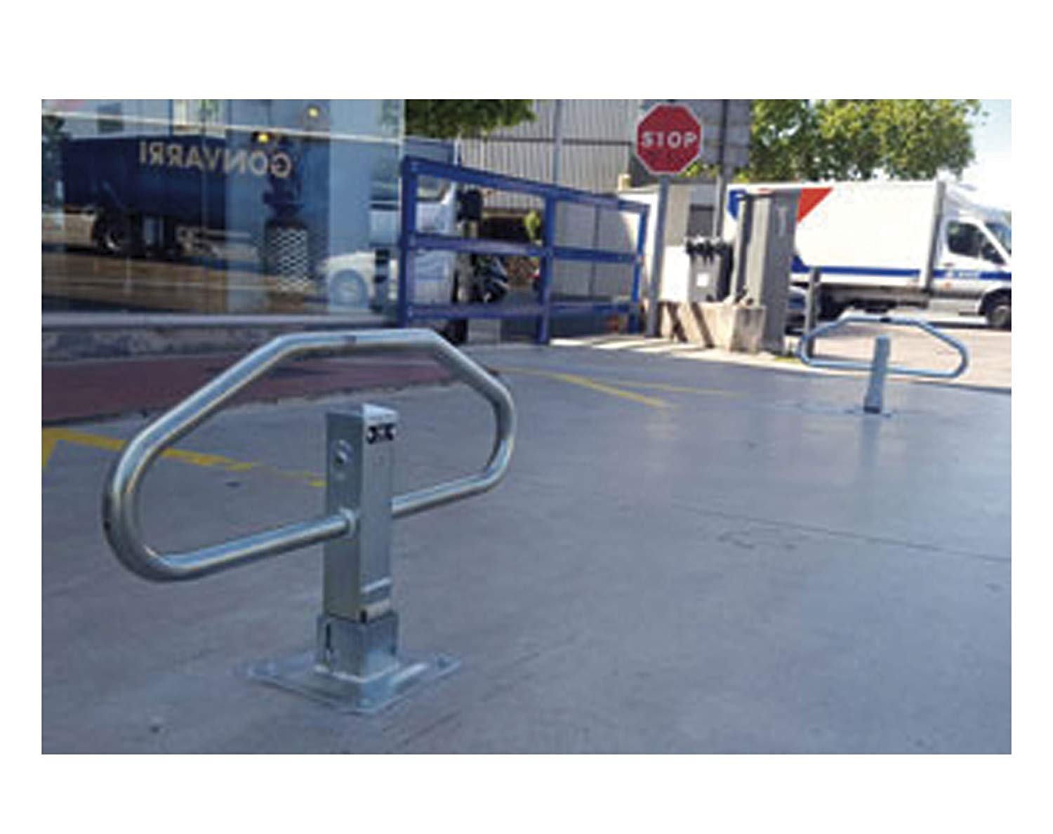 ADO - Barrera para aparcamiento abatible manual con cerradura, barreras para parking para reservar su plaza de aparcamiento (1-Barrera con tornilería)