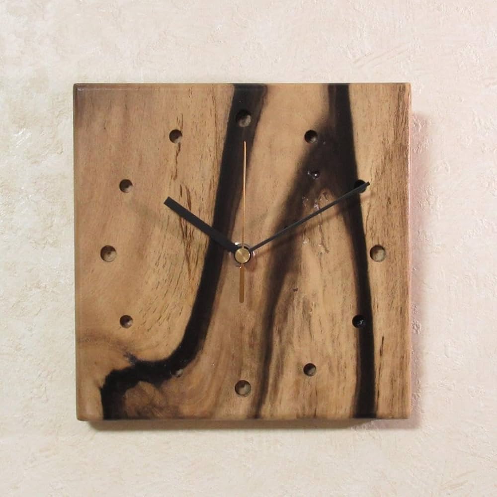 黒柿オリジナル掛け時計 Amazon.co.jp: 銘木《黒柿》木製時計24（掛け時計） : ホーム