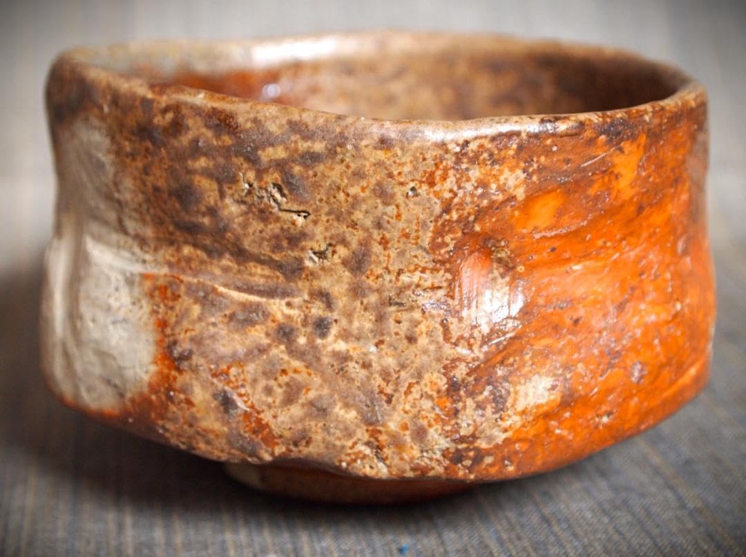 人気作家☆横山直樹《師：川端文男》☆備前自然練り込み茶碗共箱・布