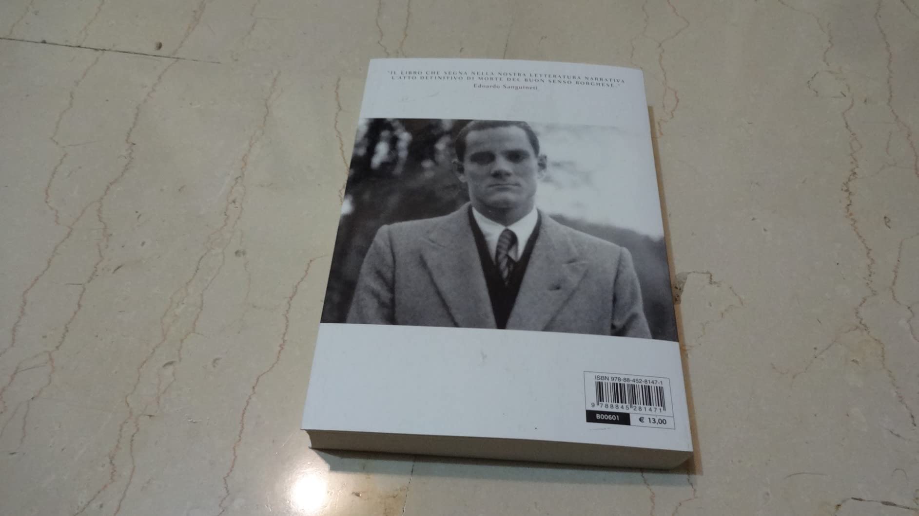 Un classico della letteratura italiana moderna nella migliore edizione possibile al momento