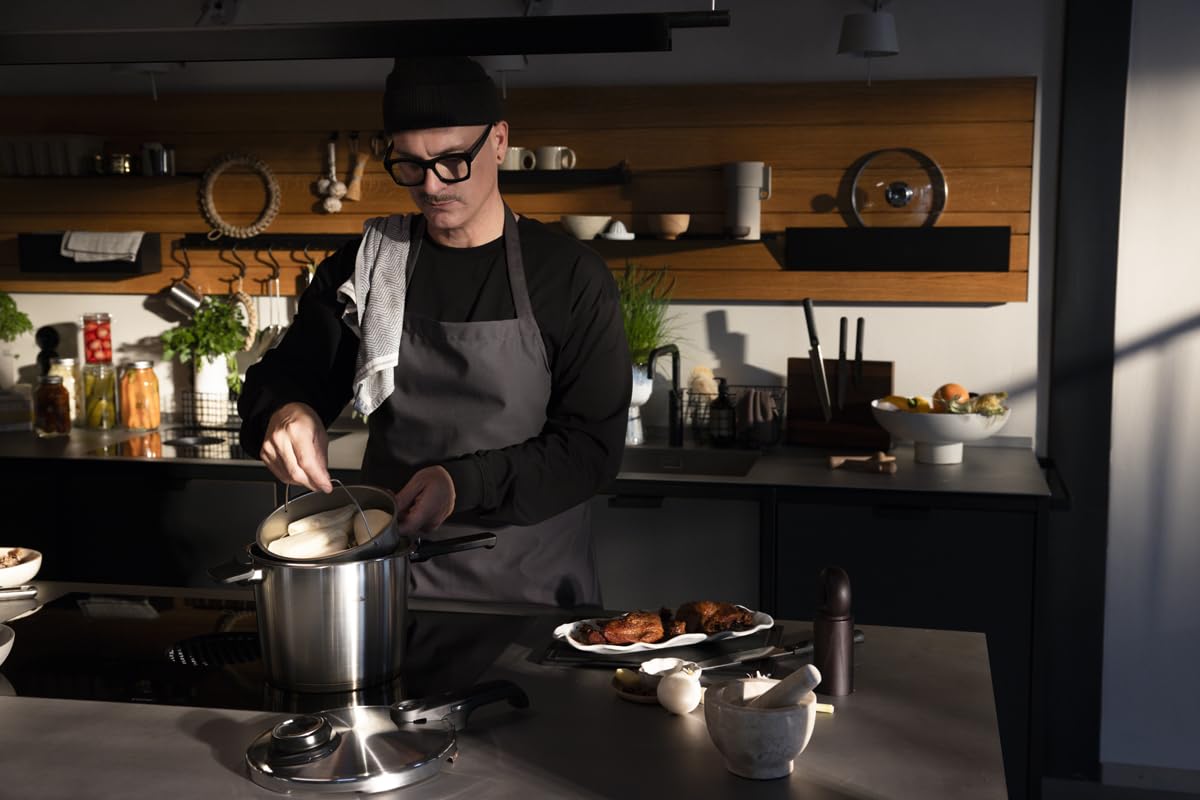 Fissler, Set da 4 pezzi con pentola a pressione Vitavit Premium 4.5 L, diametro 22 cm, con padella a cottura rapida 2.5 l , diametro 22 cm, con coperchio in metallo, per cottura a induzione