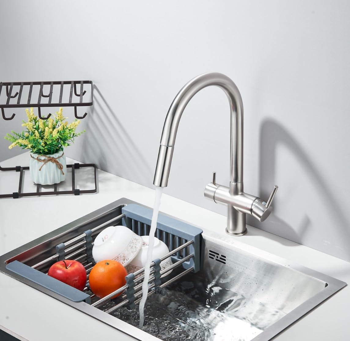 Grifo de cocina de 3 vías Slender con ducha extraíble, caño giratorio de 360 grados, conexión para filtro de agua, rutas separadas para filtrado en frío y caliente, montaje de un solo orificio (acero