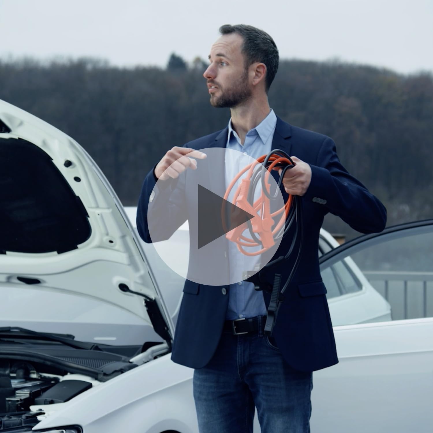 Bosch C30 Batterieladegerät, 3,8 A mit Erhaltungsfunktion, für 6 V/12 V Blei-Säure-, EFB-, Gel-, AGM- und SLI-Batterien, wird mit einem UK-Stecker geliefert