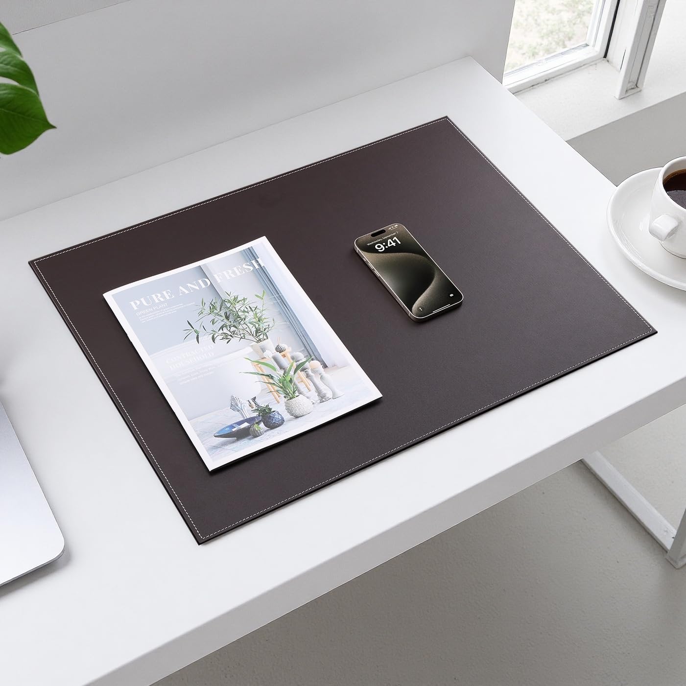 KINGFOM Schreibtischunterlage & Unterlage, 61 x 45,7 cm, großes Mauspad, PU-Leder, für Desktop- und Laptops, Braun