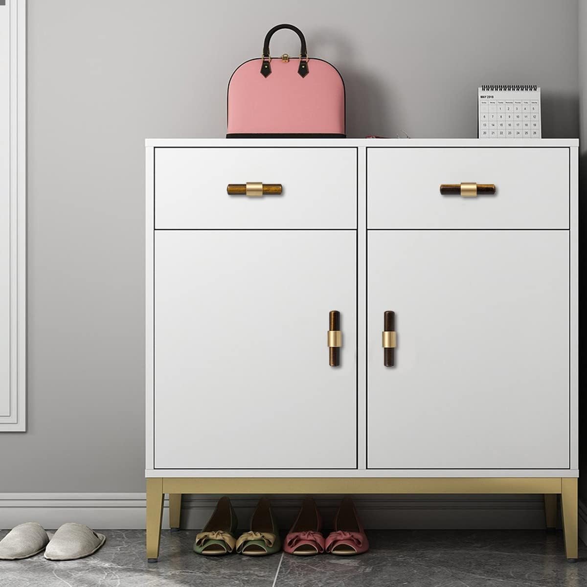 SUNYIK Pack of 2 Howlite Turquoise Tumbled Chips Stone 1lb & Natural Cylindrical Crystal Cabinet Knob Set of 2