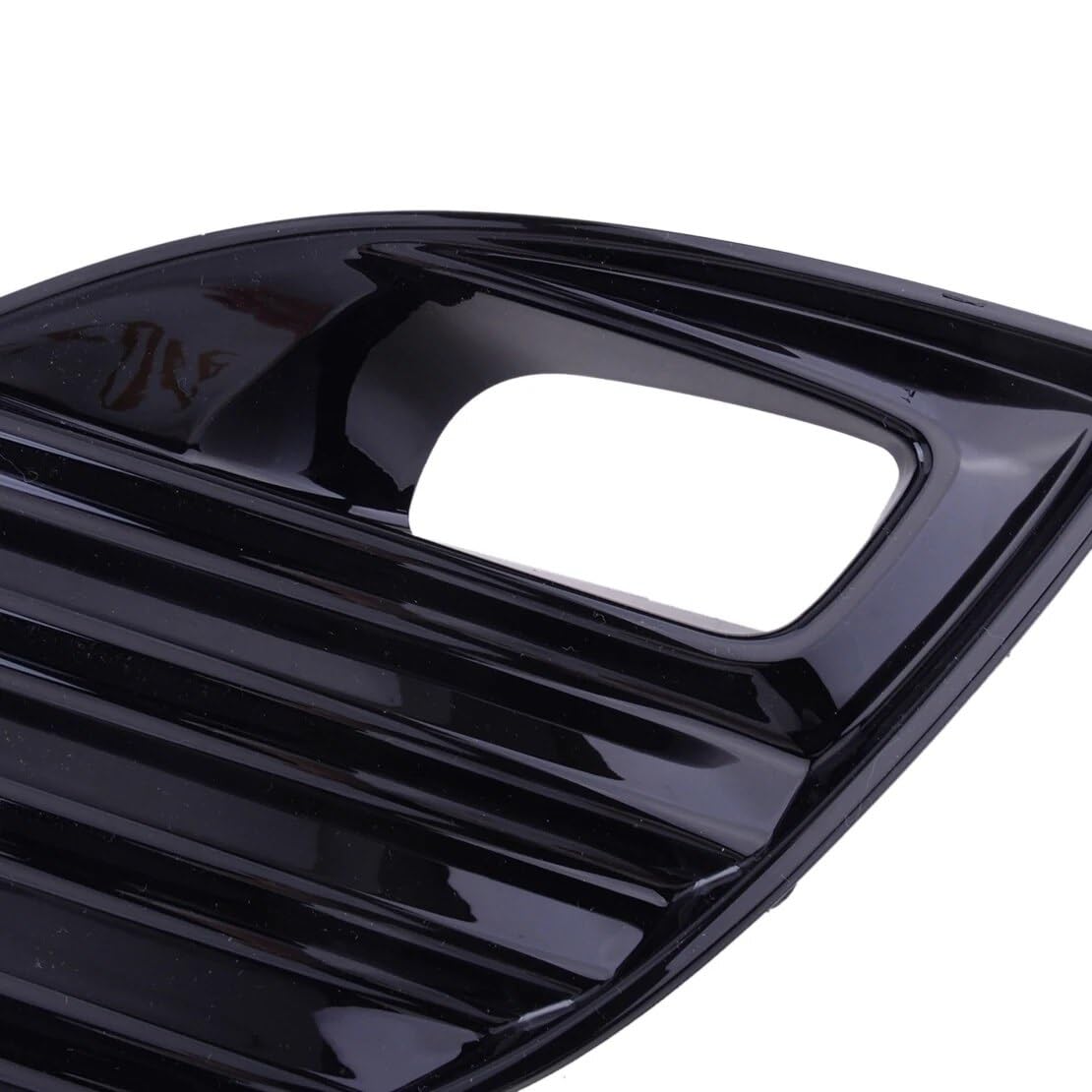 Anteriore Destro Fendinebbia Copertura Della Lampada Della Luce Griglia Paraurti Lunetta Con Foro ABS Nero, for Toyota, for Camry SE XSE 2018 2019 2020 81481-06210 Griglie anteriori per auto