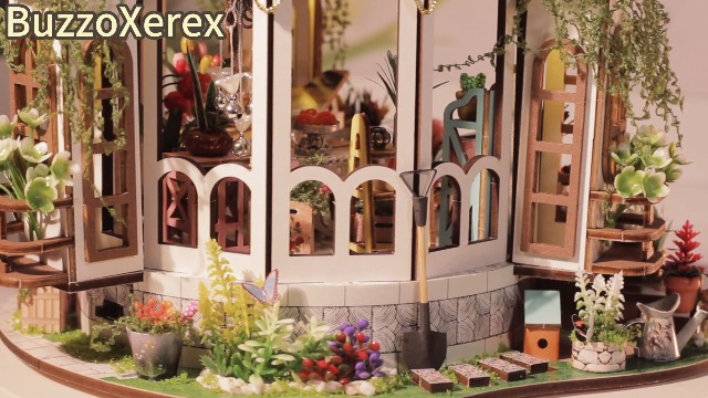 BuzzoXerex Miniatur Haus Bausatz - DIY Gewächshaus Mit LED Licht, 25,5x21,5x24,5cm