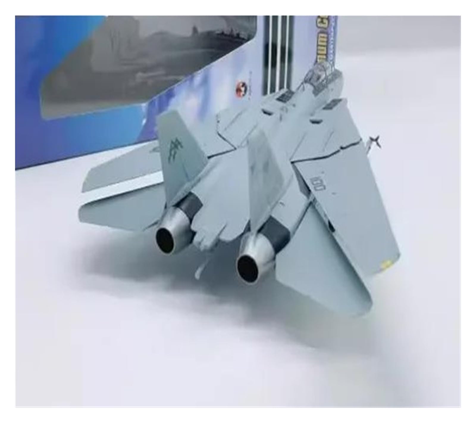 Must-have for collectors Odlewany metalowy samolot 1/72 dla myśliwca F-14B Model samolotu Dekoracja stołu dla entuzjastów lotnictwa do kolekcji i ekspozycji