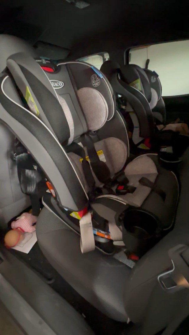 Graco Slimfit Graco 4ever Middle Seat Infant Car Thin Child Car