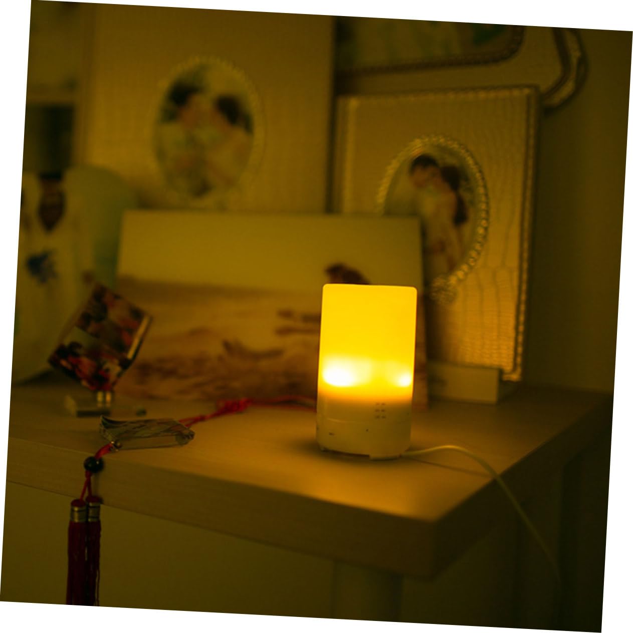 Beaupretty Difusor de Aroma Creativo para Dormitorio y Oficina, Humidificador Silencioso de 70ml Función Decorativa y Material PP Blanco