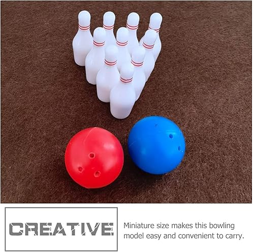 Miniatura 3 de Toyvian Juego de 2 bolas de bolos en miniatura para casa de muñecas en miniatura, juego de bolos, mini juguete de mesa de escritorio para decoración