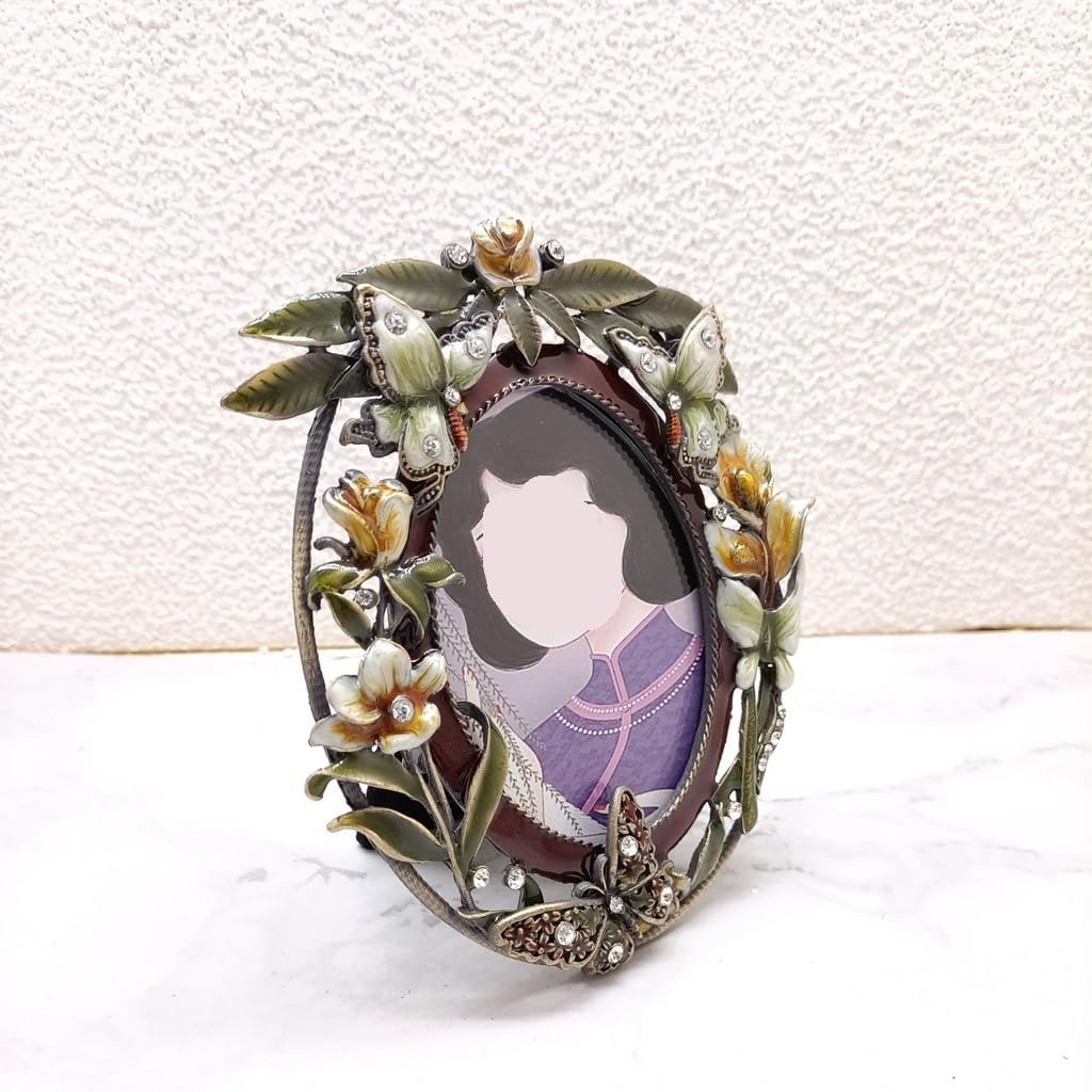 Metal Retro Frame With Lightweight And High Hardness For Home Decoration And Embellishments