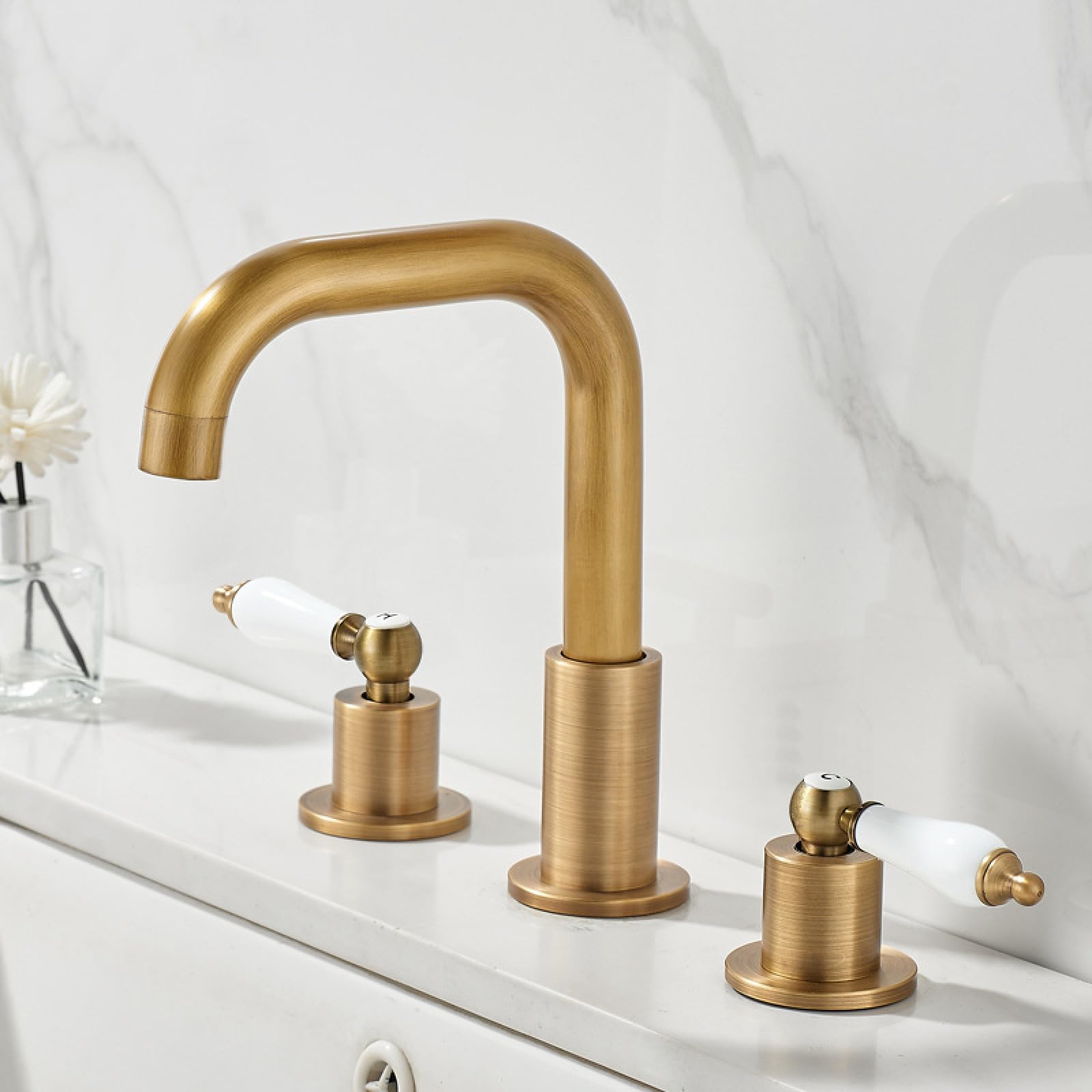Fanjubei Seven-Tube Ceramic Handle Bathroom Antique-Style Brass Three-Hole Hot And Cold Water Basin Faucet