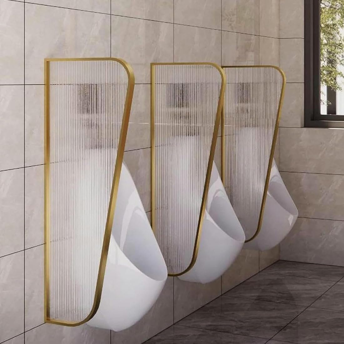 Mampara divisoria de urinarios de pared para solucionar la falta de privacidad en baños