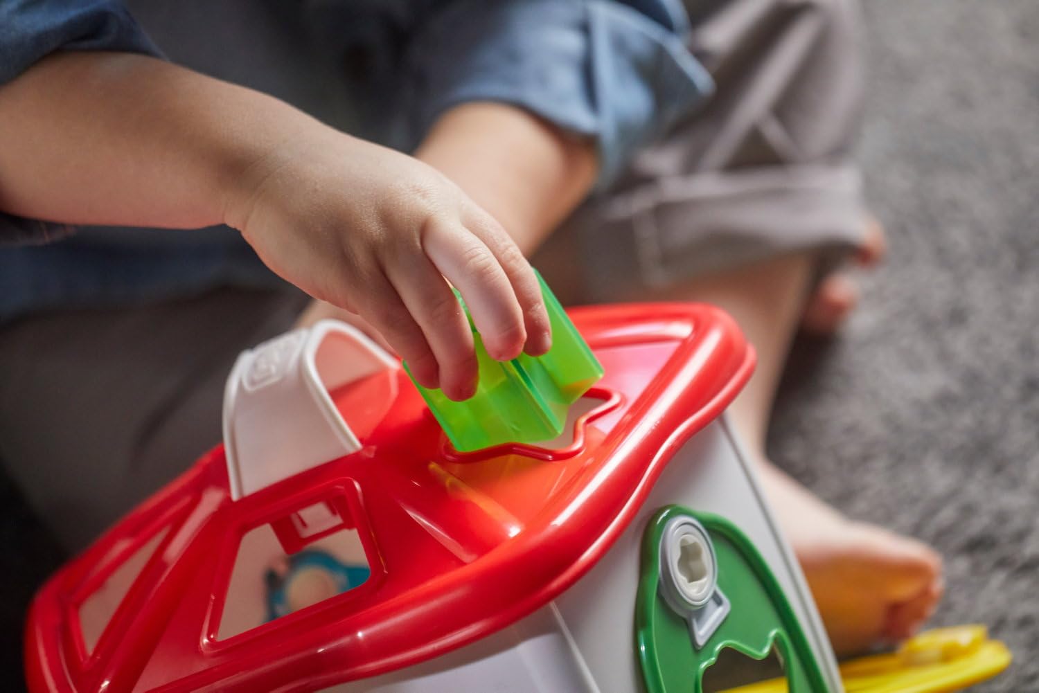 Chicco Sortownik Kształtów 3w1, Kostka Aktywności o Rosnącym Poziomie Trudności, Edukacyjna Zabawka dla Dzieci z Kolorowymi Klawiszami i Plastikowymi Kształtami - Zabawki dla Dzieci 1 rok - 4 lata