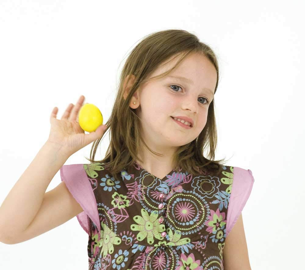 FUZEAU - 8285 - Paire œufs sonores en plastique couleur jaune - Solides - Ergonomiques - Légers - Imiter les maracas